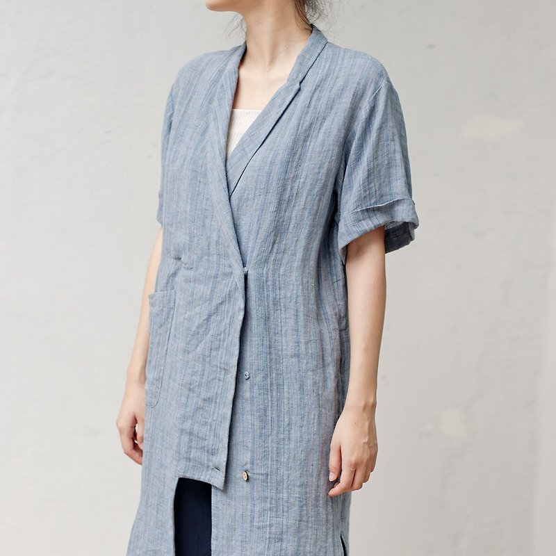 亞麻 條紋寬大長版襯衫 薄款防曬衣  SH180107 - 女襯衫 - 棉．麻 藍色