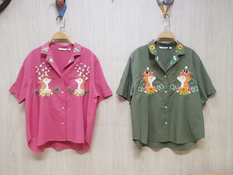 Hand Embroidery Shirt, Linen Fabric, Deer, Fox, Flower - Women's Shirts - Thread Pink