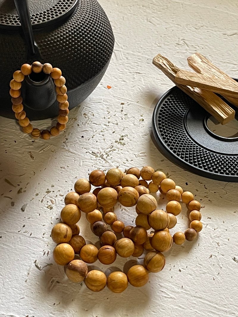 Inca sacred wood hand beads to ward off evil and attract wealth Peruvian sacred wood palo santo - Bracelets - Wood Brown