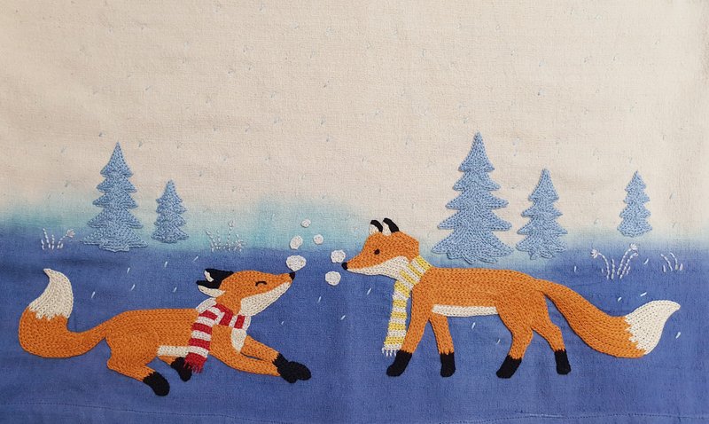 可愛的手工刺繡上衣、棉、狐狸、雪、松樹 - 女上衣/長袖上衣 - 繡線 白色