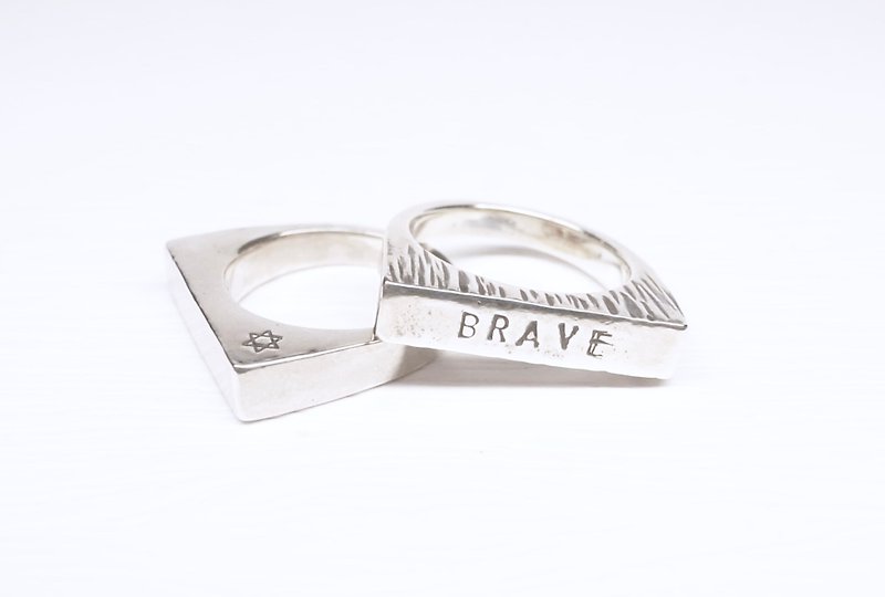 Ermao Silver[personality square ring knocking ring] Silver. Tail ring - แหวนทั่วไป - เงิน สีเงิน