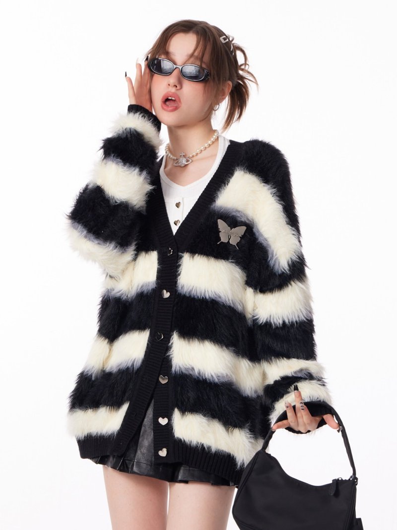 ziziFei autumn and winter design sense black and white striped soft glutinous thick lazy knitted cardigan wool sweater coat female - Women's Sweaters - Other Materials Black