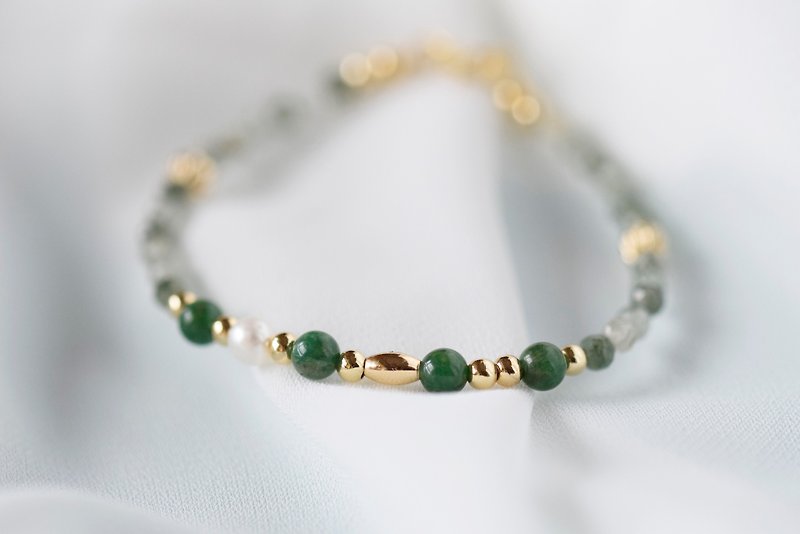 Wind。Green Rutilated Quartz Verdite Pearl 14kgp Gemstone Bracelet - สร้อยข้อมือ - คริสตัล สีเขียว