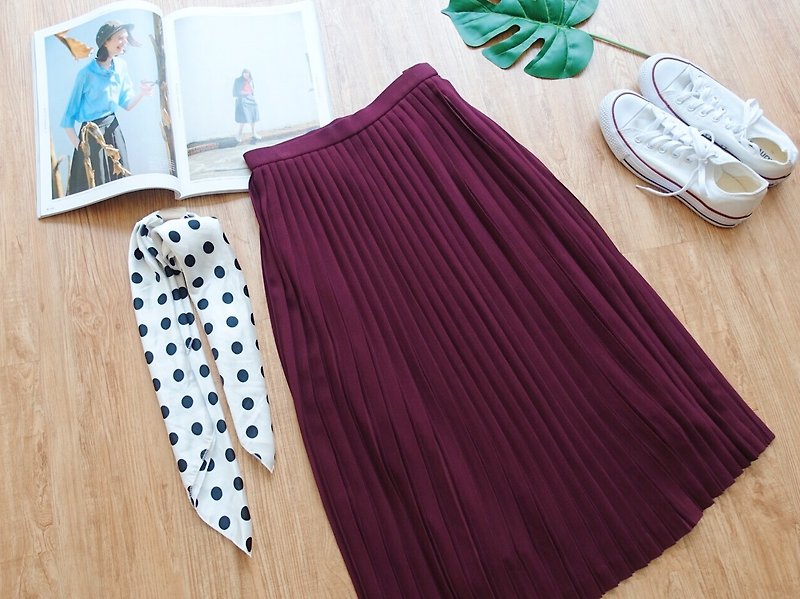 Vintage under / Pleated skirt no.4