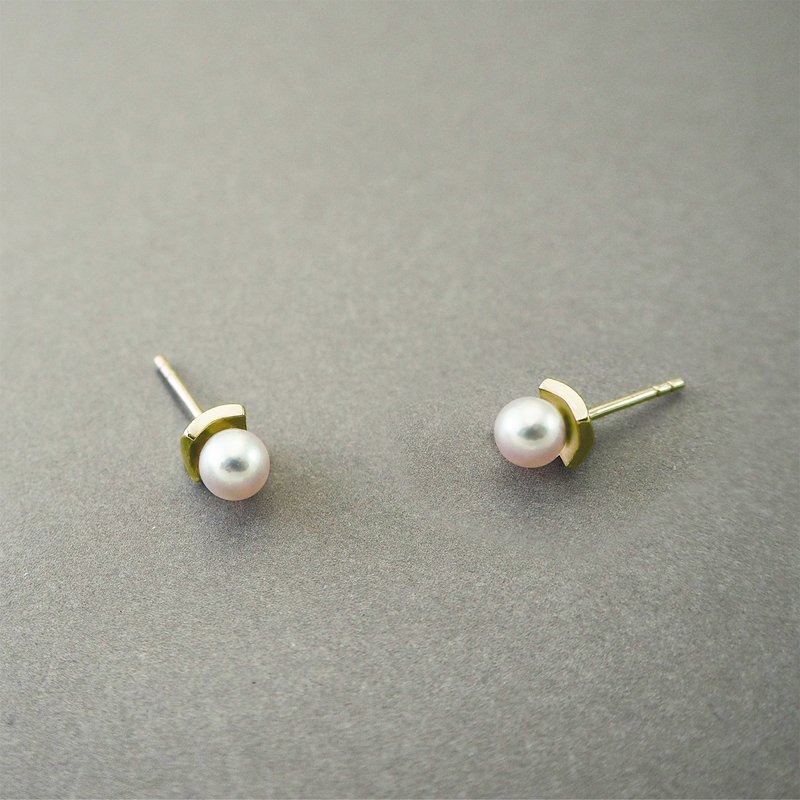 pearl b earring_珍珠b耳環 | K金 Akoya珍珠 限量 設計師手作 - 耳環/耳夾/耳骨夾 - 珍珠 金色