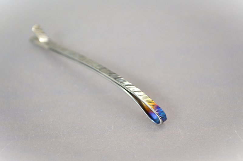 Titanium hairpin, pure titanium hairpin, sharp hammered finish, Butt Blue B66mm - Hair Accessories - Other Metals Silver