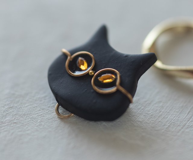 Glasses holder brooch / Glasses black cat - Shop chica3F Brooches