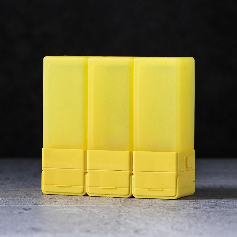 Suzzi CUBIC Travel Bottle-Yellow-M 70ml-Three Piece Travel Set - กล่องเก็บของ - ซิลิคอน สีเหลือง