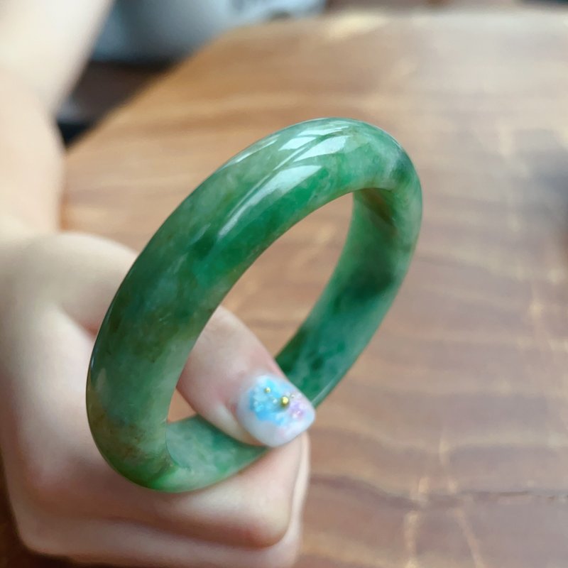 飄綠翡翠手鐲 | 18.5圍 | 天然緬甸玉翡翠A貨 | 送禮 - 手鍊/手鐲 - 玉石 綠色