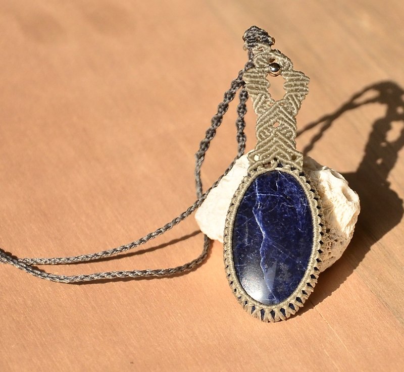 Sodalite macrame Jewelry - สร้อยคอ - เครื่องเพชรพลอย สีน้ำเงิน