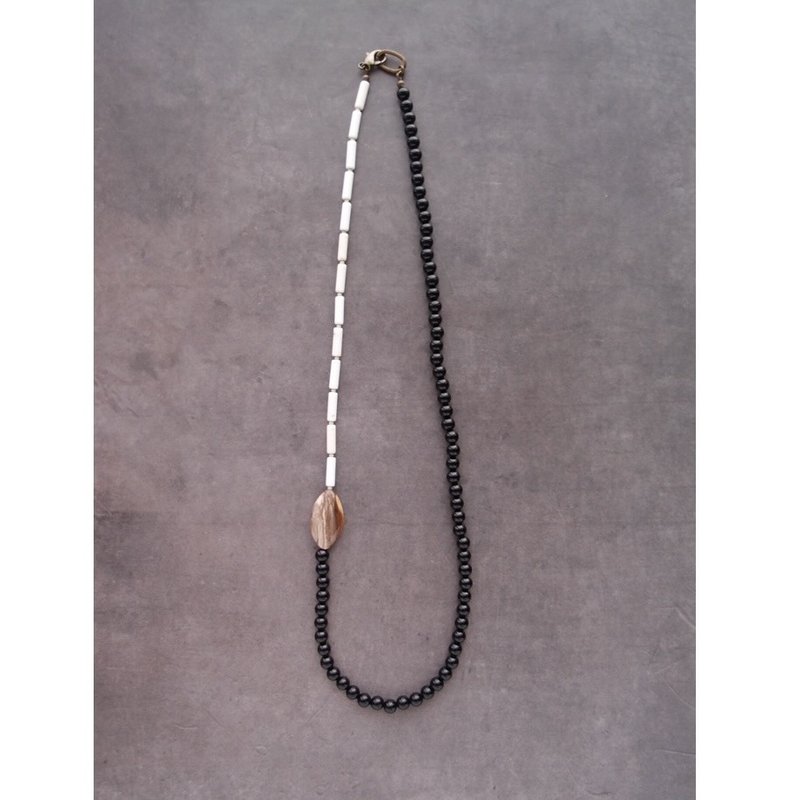 Black Onyx × Petrified Wood Necklace　ブラックオニキス × ペトリファイドウッド ネックレス - 項鍊 - 寶石 黑色