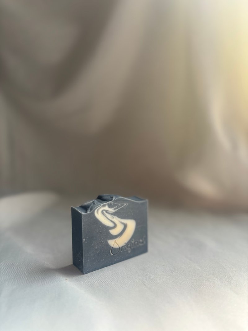 | 薄荷。備長碳 | 深層清潔去油 - 臉部清潔/洗面乳/卸妝 - 環保材質 黑色