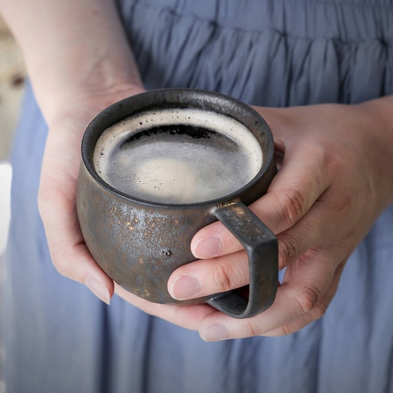 黑鐵釉復古茶杯(265ml) - 咖啡杯 - 陶 黑色