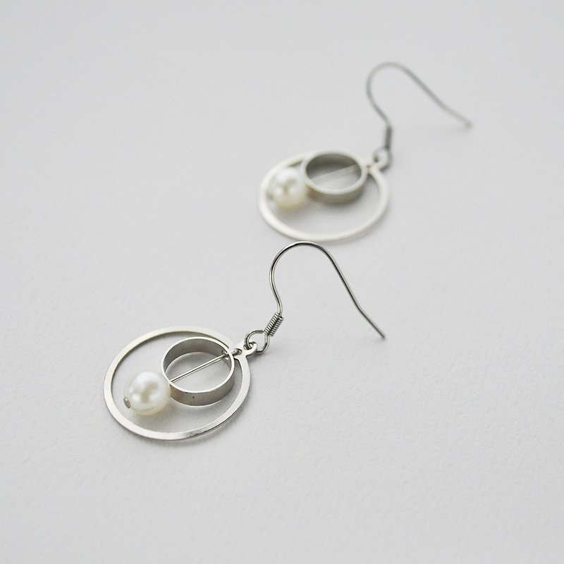 Simple style earrings/ear clips - Earrings & Clip-ons - Other Metals Silver