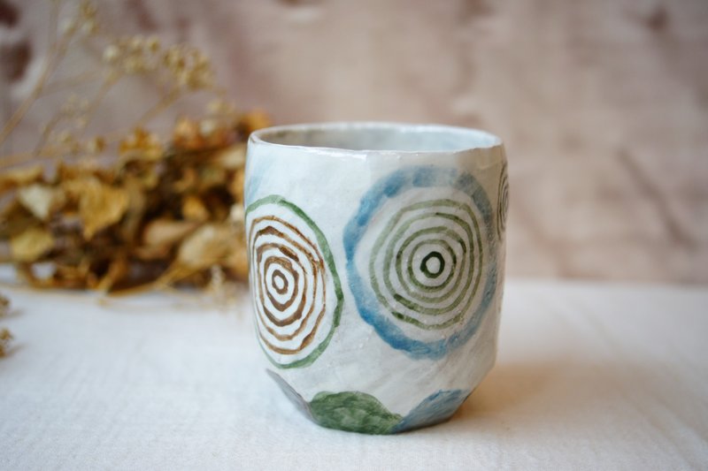 Hand-kneaded powdered thunder pattern diamond cut corner Japanese tea cup 300 ml soup cup master cup buckwheat cup - Teapots & Teacups - Pottery Multicolor