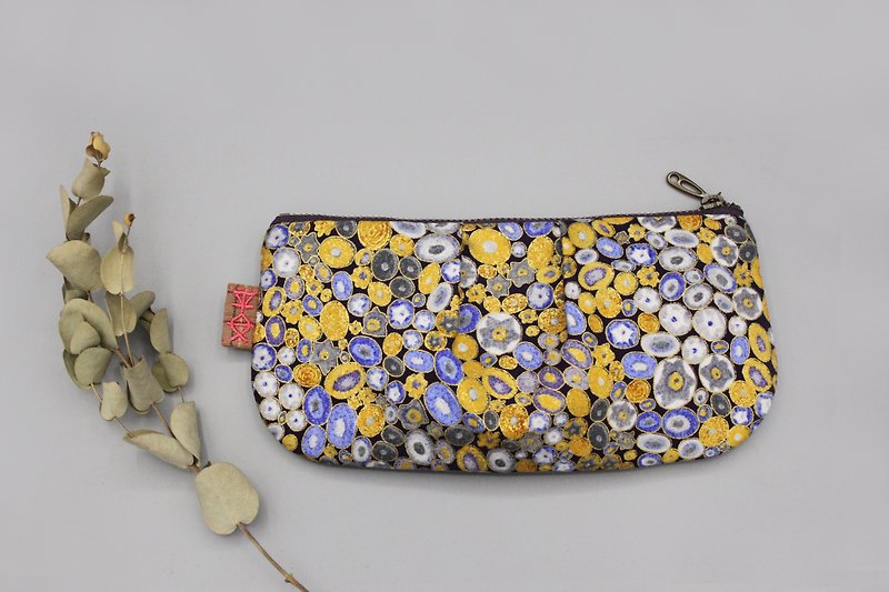 Peaceful universal bag - purple stone, Japanese hot stamping, pencil case, storage bag, glasses bag - กระเป๋าเครื่องสำอาง - ผ้าฝ้าย/ผ้าลินิน สีม่วง