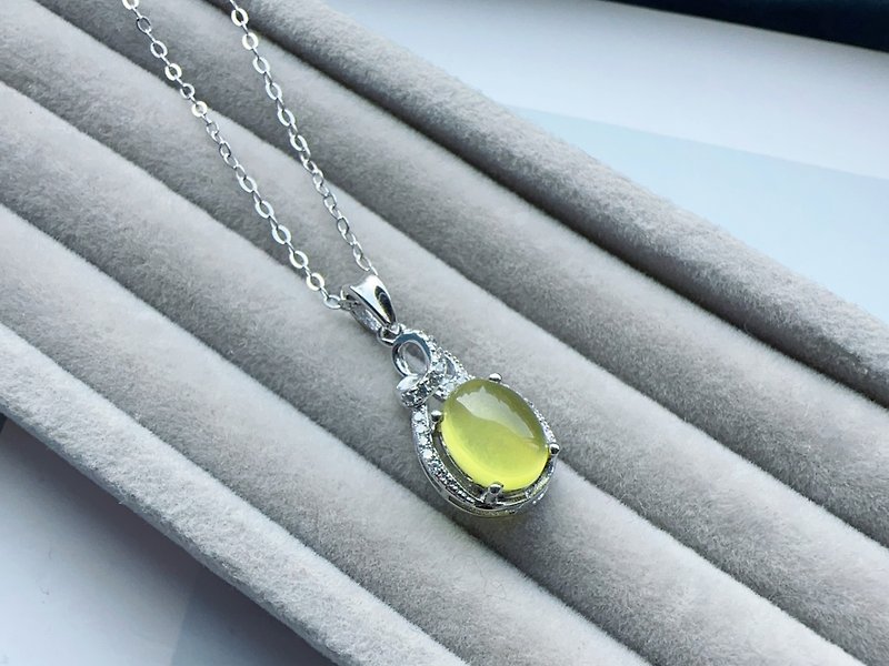 Natural golden grape Stone egg-faced sterling silver necklace with charming color, crystal clear and luminous wealth amulet - แหวนทั่วไป - เงินแท้ 