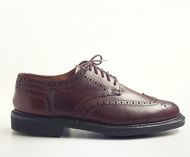 日本入荷ビンテージ革靴　70年代　イギリス製　茶色　ウィングチップ 靴