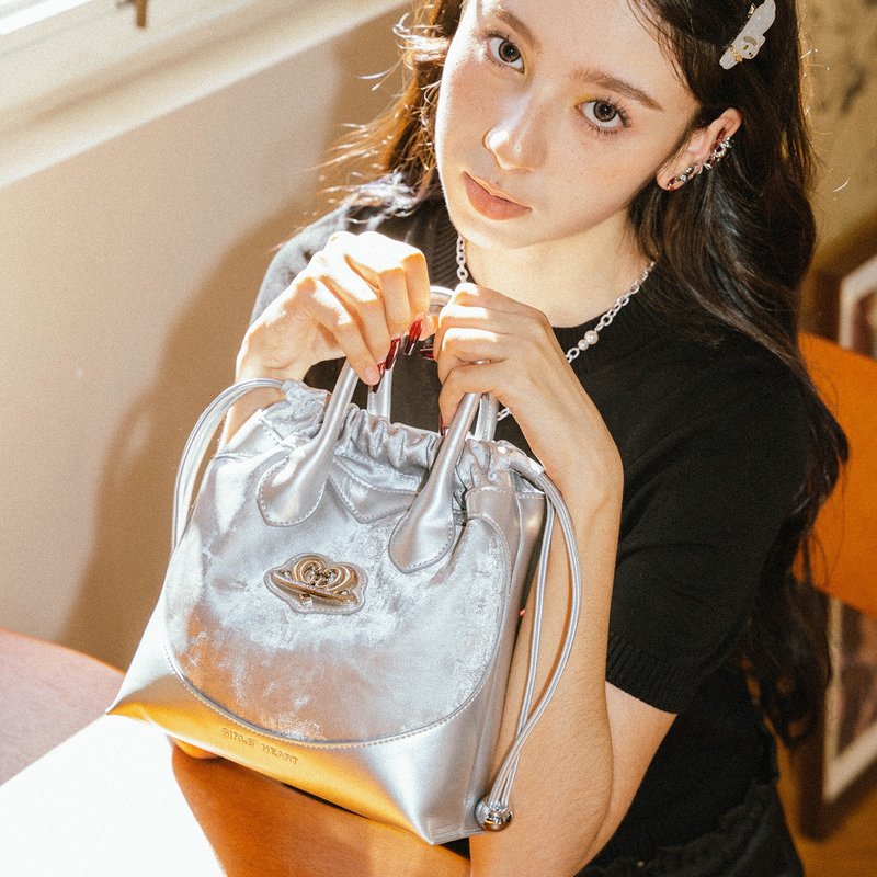 Heart Ball Girl Series Small Purse Niche Design Easy to Match for Commuters Handbag Crossbody Backpack - กระเป๋าแมสเซนเจอร์ - หนังเทียม สึชมพู