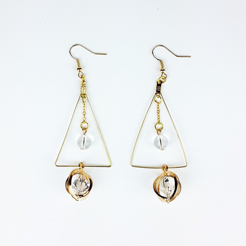 | Simple series | 闺 x triangle white crystal (earrings x ear clips x handmade x custom.) - Earrings & Clip-ons - Gemstone White