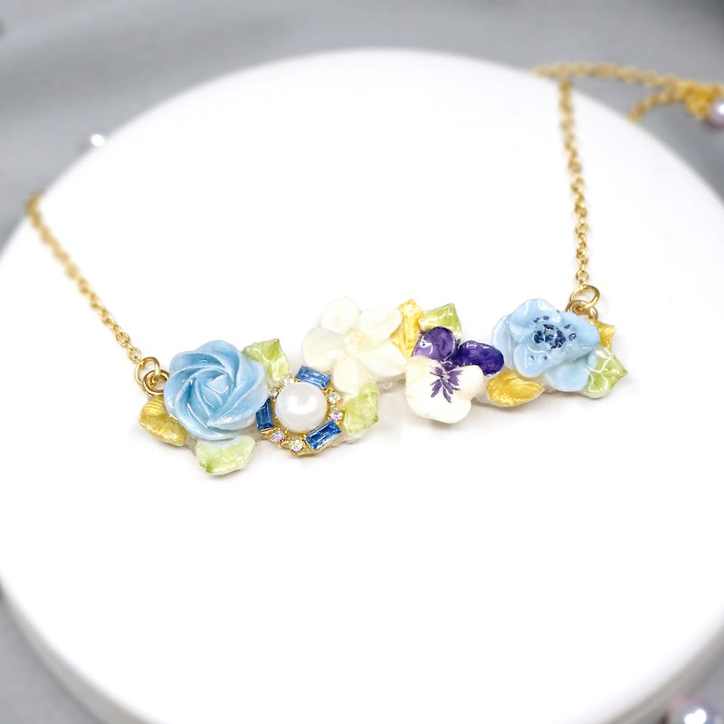 Elegant Rhinestone floral necklace =Flower Piping= Customizable - สร้อยคอ - ดินเหนียว สีน้ำเงิน