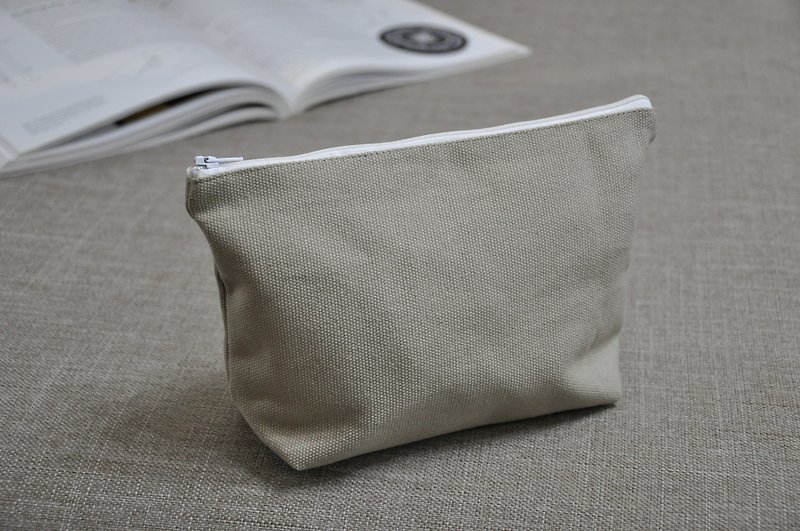 ENDURE/Linen light khaki large size cosmetic bag / plain color - กระเป๋าเครื่องสำอาง - ผ้าฝ้าย/ผ้าลินิน สีกากี