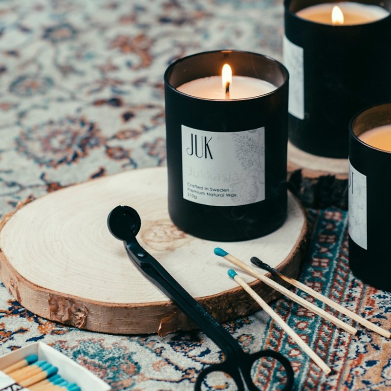Made in Sweden JUK Jukkasjärvi - Bergamot Lilac - Candles & Candle Holders - Wax Black