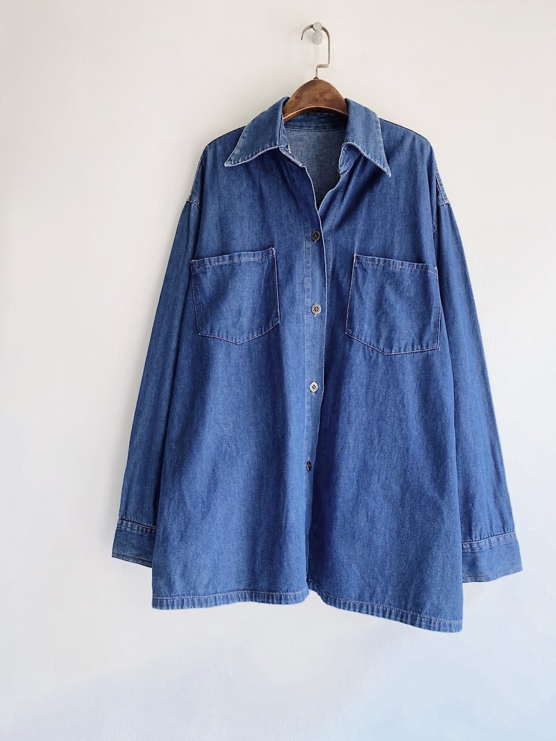 深海藍簡約薄料素面 古著翻領棉質牛仔襯衫上衣 vintage Shirt - 女襯衫 - 棉．麻 藍色