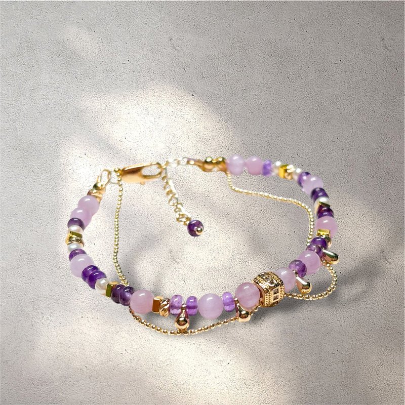 Lavender Season l Kunzite. amethyst. Freshwater pearls. 14k gold filled - สร้อยข้อมือ - คริสตัล สีม่วง