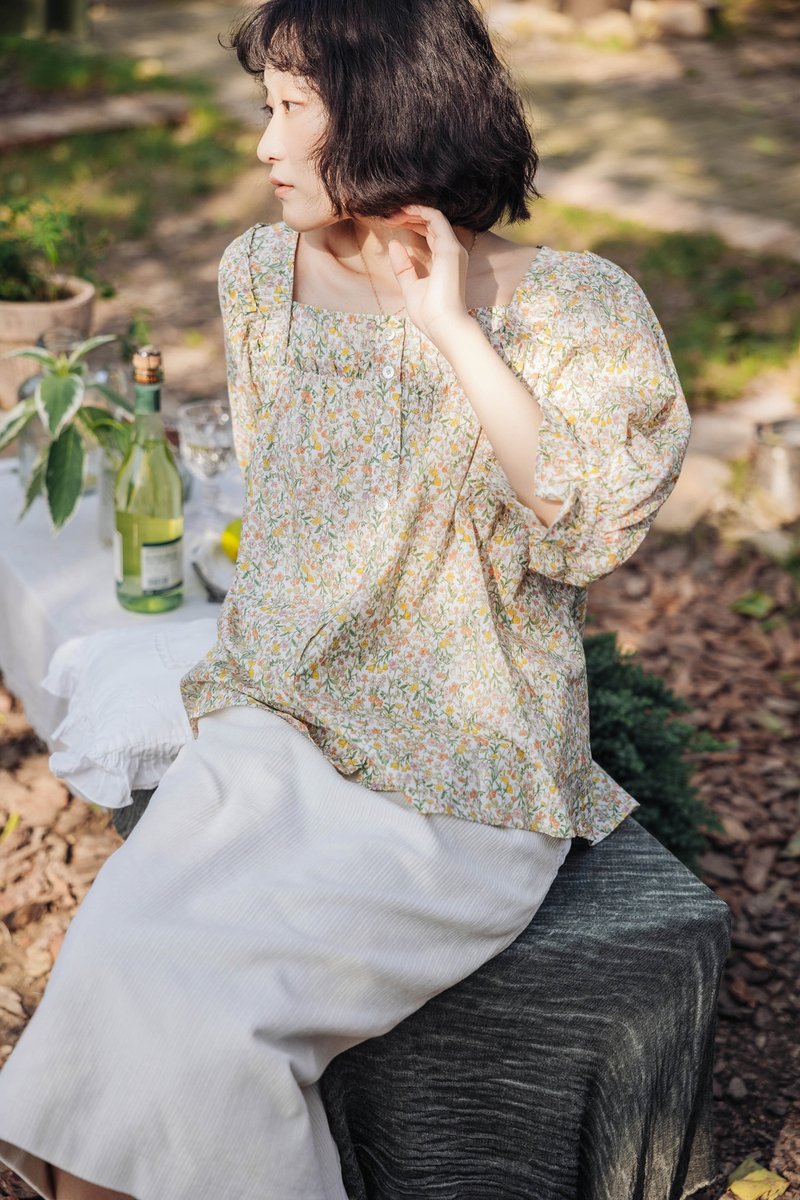 Local gal 日本進口面料法式復古小碎花方領手工壓褶寬松襯衫上衣 - 女上衣/長袖上衣 - 棉．麻 白色