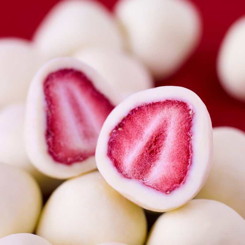 Frantz Red Box Strawberry Truffle Chocolate-Classic White Chocolate - ช็อกโกแลต - วัสดุอื่นๆ 