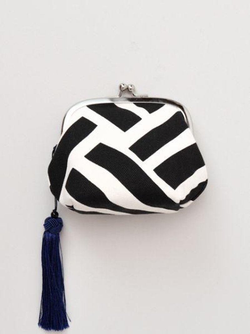 AJIRO Wickerwork Pattern GAMAGUCHI handbag Pouch - กระเป๋าถือ - วัสดุอื่นๆ 