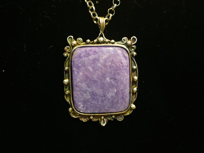 Drunk Night Ouxiang Pendant <Gem Sterling Silver Handmade Necklace> - Necklaces - Crystal Purple