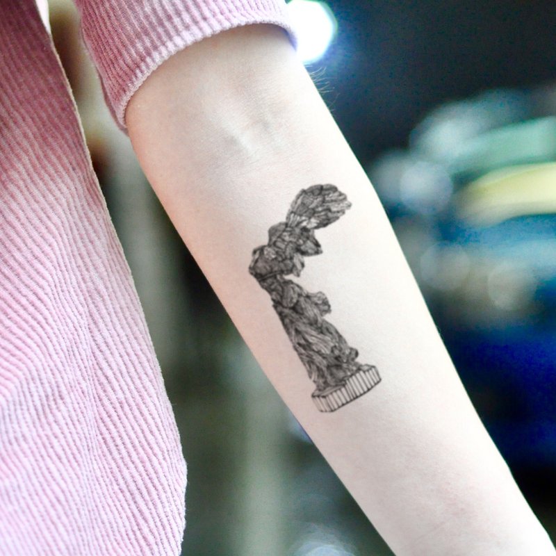 Winged Victory of Samothrace Temporary Tattoo Sticker (Set of 2) - OhMyTat - สติ๊กเกอร์แทททู - กระดาษ สีดำ