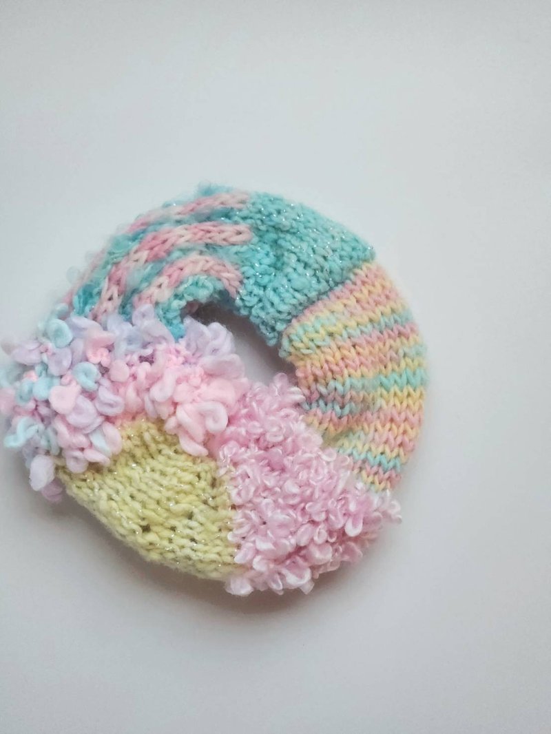 Scrunchie knitted with hand-dyed yarn - Hair Accessories - Other Man-Made Fibers Multicolor