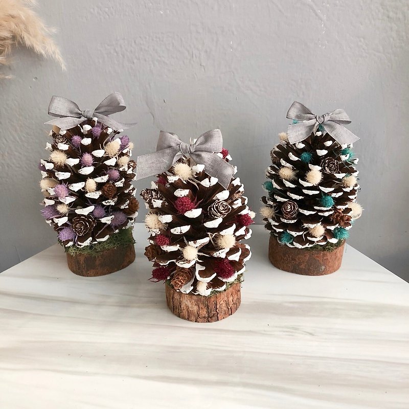 Pineconeクリスマスツリー - ドライフラワー・ブーケ - 寄せ植え・花 