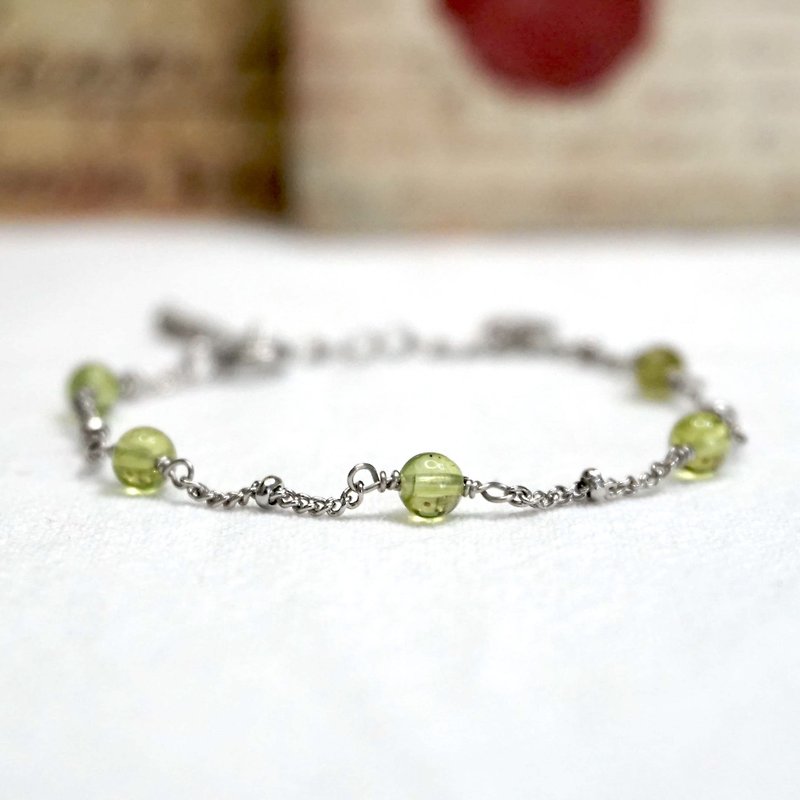 ll modomodo birthstone bracelet ll September birthstone- Stone Olivine steel bracelet - สร้อยข้อมือ - เครื่องประดับพลอย สีเขียว