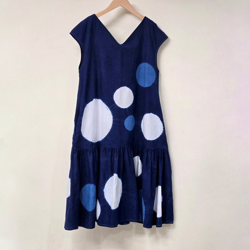 Aizen-Beautiful V-neck low-waist dress - One Piece Dresses - Cotton & Hemp Blue