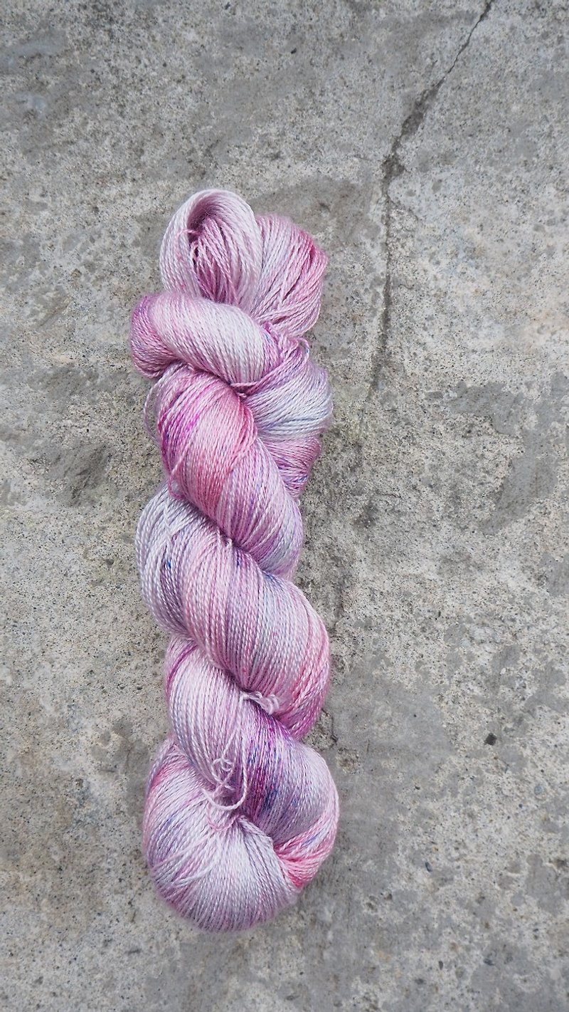 Hand dyed lace thread. Girl gauze (Mino + silk) - เย็บปัก/ถักทอ/ใยขนแกะ - ผ้าไหม 