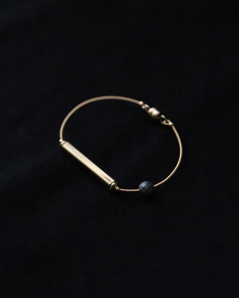 HEMATITE hematite bracelet - Bracelets - Crystal Black
