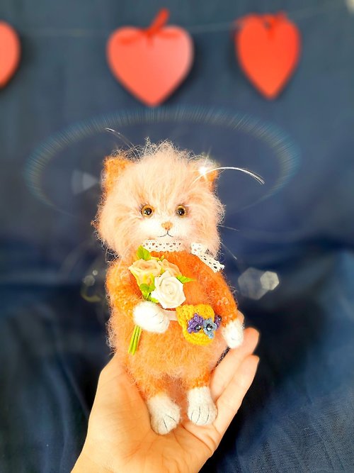 リアルな猫人形ぬいぐるみお正月プレゼントやわらかいふわふわ子猫の家の装飾 - ショップ Konkovochka 人形・フィギュア - Pinkoi