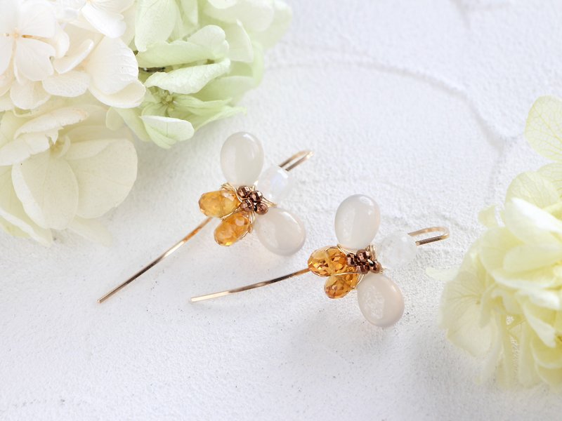 14kgf-Autumn flower pierced earrings - Earrings & Clip-ons - Other Metals Brown