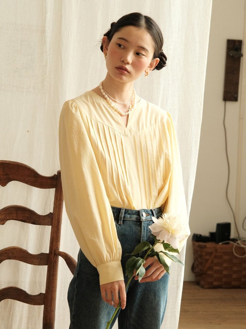 Mintcheese 法式復古忌廉黃天絲輕薄長袖襯衫 - 女襯衫 - 絲．絹 黃色