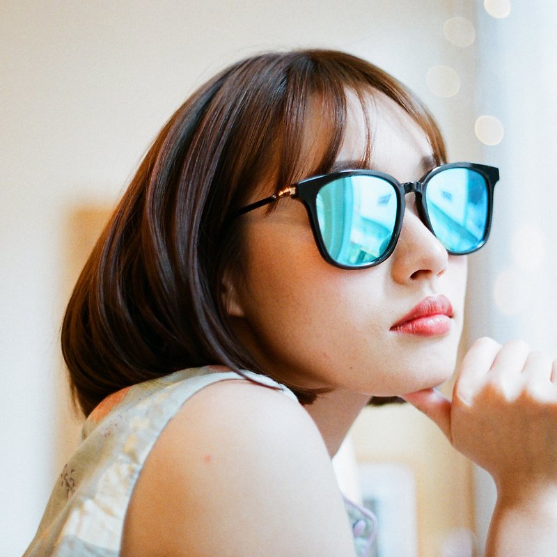 Unisex Oversize Sunglasses - กรอบแว่นตา - พลาสติก สีนำ้ตาล