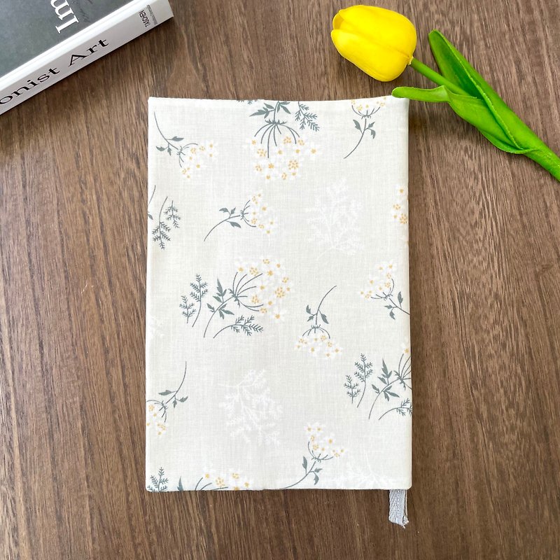 Book Cover Floral elegant  fabric book cover - ปกหนังสือ - ผ้าฝ้าย/ผ้าลินิน ขาว