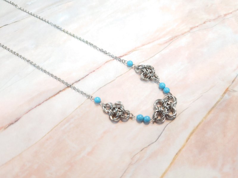 Holding hands- Stainless Steel necklace - สร้อยคอทรง Collar - สแตนเลส สีน้ำเงิน