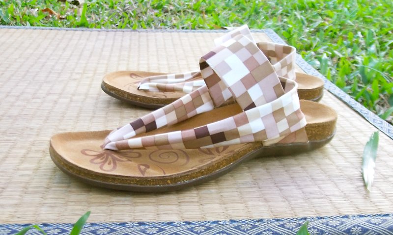 [Strolling in the Cloud Mosaic] Classic Lohas Sandals/Stretch Lycra Fabric/Leather Cork Cushion - รองเท้ารัดส้น - หนังแท้ สีกากี