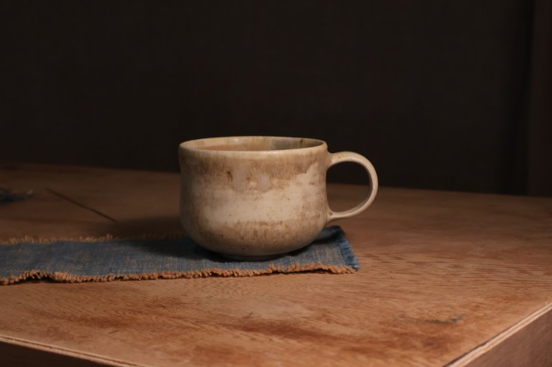 大地之森馬克杯 - 咖啡杯/馬克杯 - 陶 咖啡色