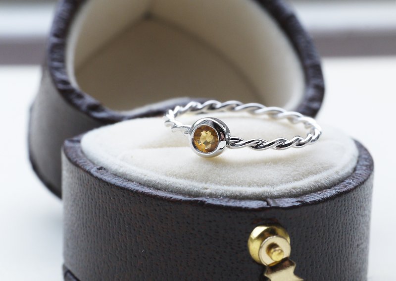 Handmade 925 sterling silver x birthday Gemstone[simple twist tail ring] colorful corundum. Diamond - แหวนทั่วไป - เครื่องเพชรพลอย หลากหลายสี