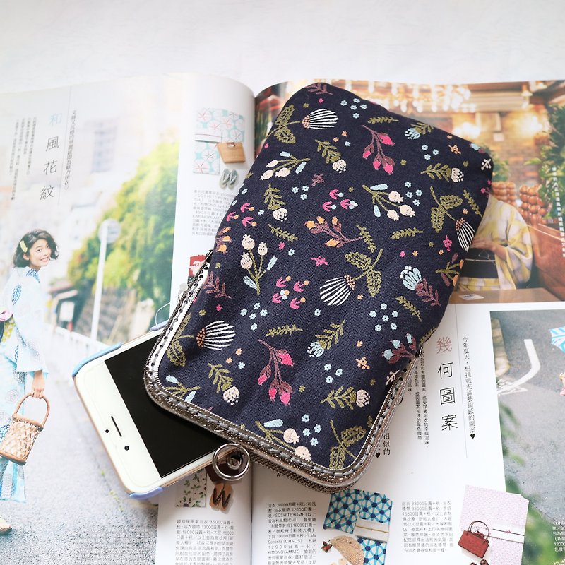 Floral Mobile Phone Case | Girlskioku~* - กระเป๋าแมสเซนเจอร์ - ผ้าฝ้าย/ผ้าลินิน สีน้ำเงิน